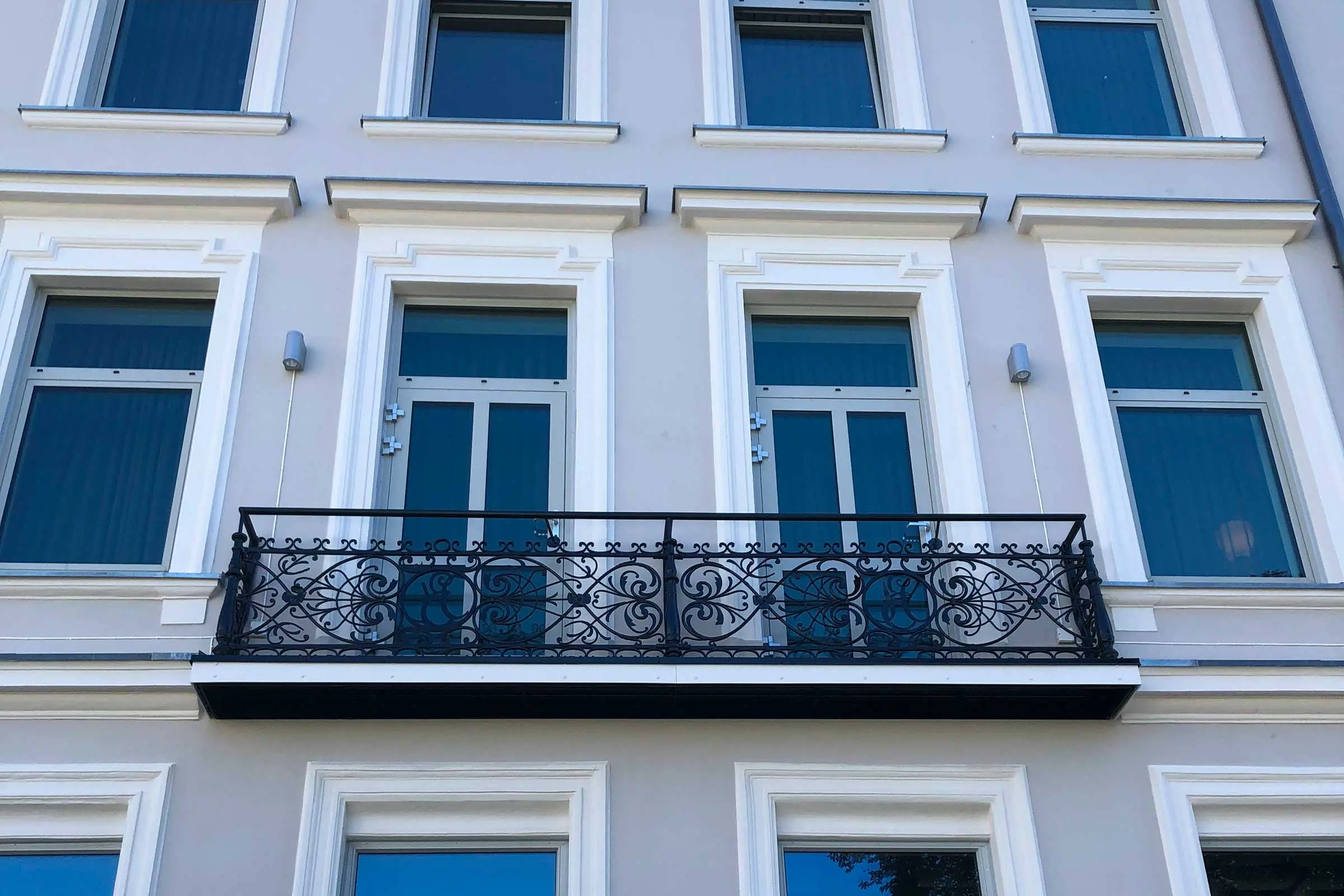 Hotell Ernst StoLevel Cote F og StoColor Lotusan G