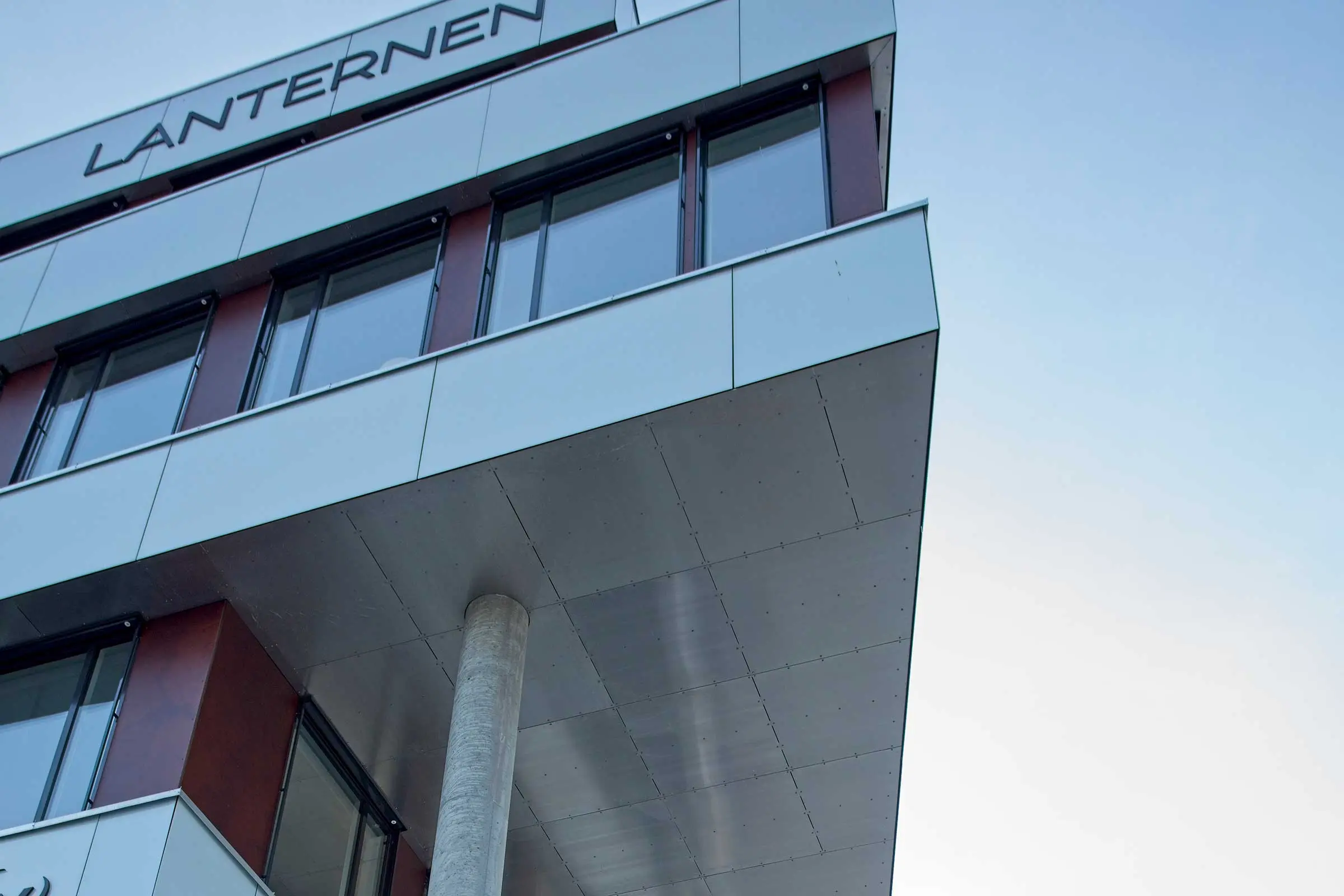 Lanternen i Bergen er kledd med StoVentec Glass