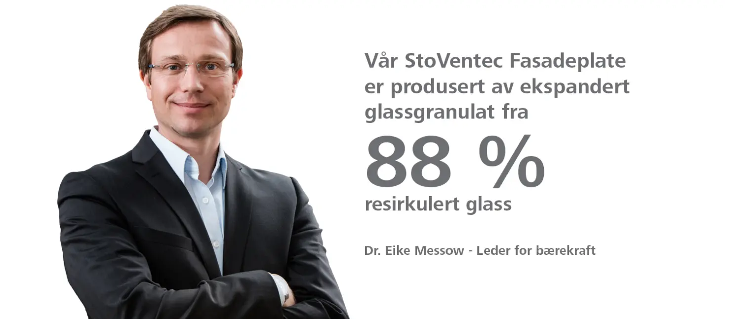 Eike forteller om sto fasadeplatene, hvor 88 % er gjenvunnet materiell