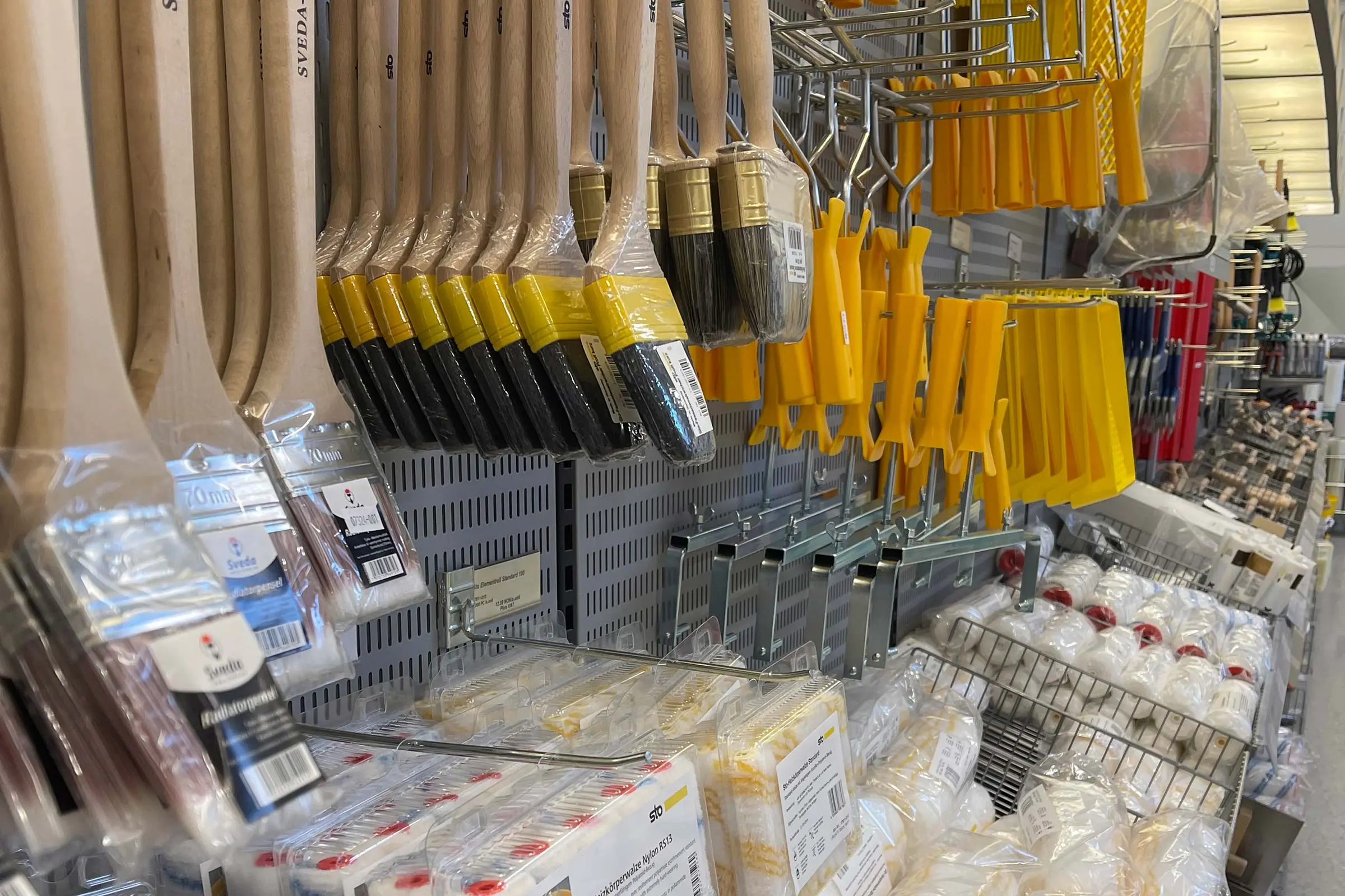 Produkter i hyllene i StoCenter Bergen